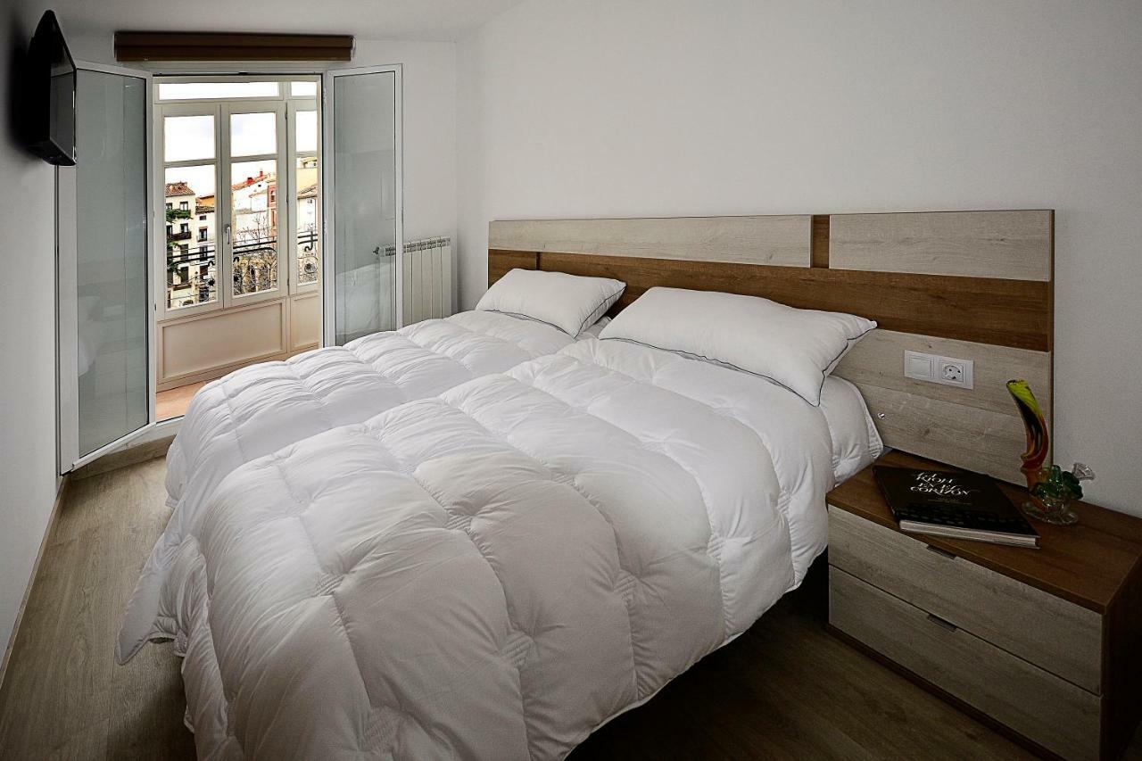 Casas Uva Plaza Mercado Logroño Exterior foto